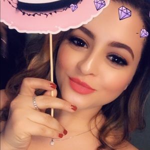 Meet your Posher, Imane